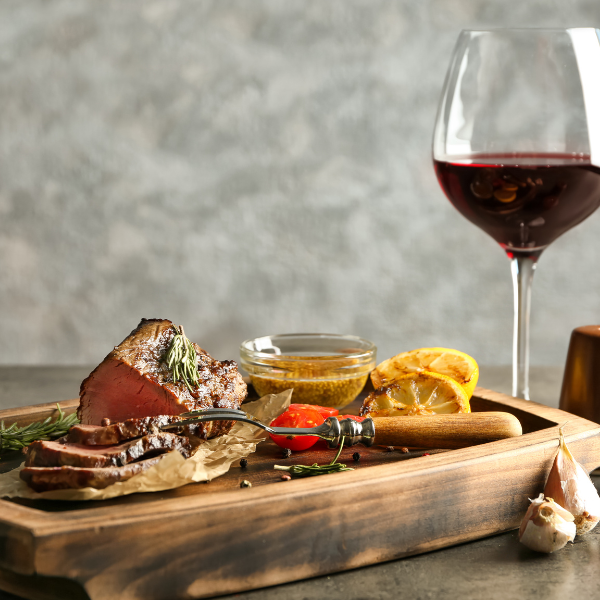 Rượu Bordeaux và các món thịt đỏ nướng